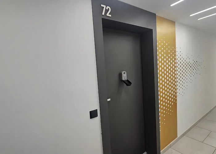 Nad Rzeka 72, Rynek 500 M Wroclaw